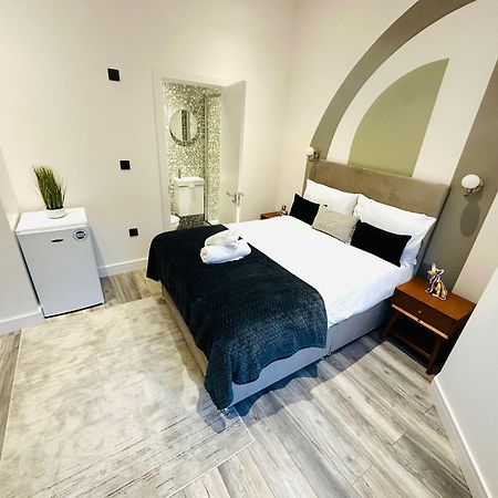 London Beautiful Suites Rooms Top Location Екстериор снимка